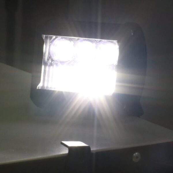 LED Μίνι Προβολάκι Εργασίας 15W 12V 6500K electronistas.gr
