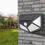 Ηλιακό Επιτοίχιο Φωτιστικό LED Mε Ανιχνευτή Κίνησης – 100 LEDs, IP66, 10W electronistas.gr
