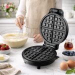 Βαφλιέρα με Αντικολλητικές Πλάκες Ψησίματος 1000W electronistas.gr